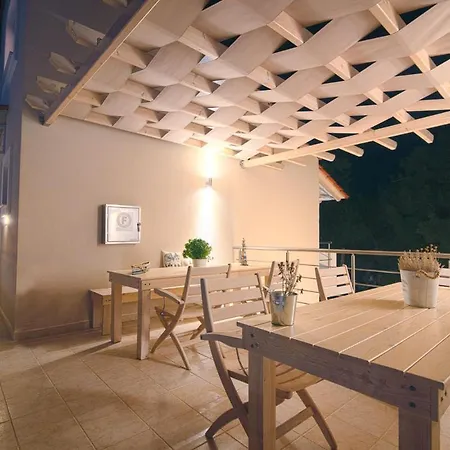 Ermioni Aparthotel